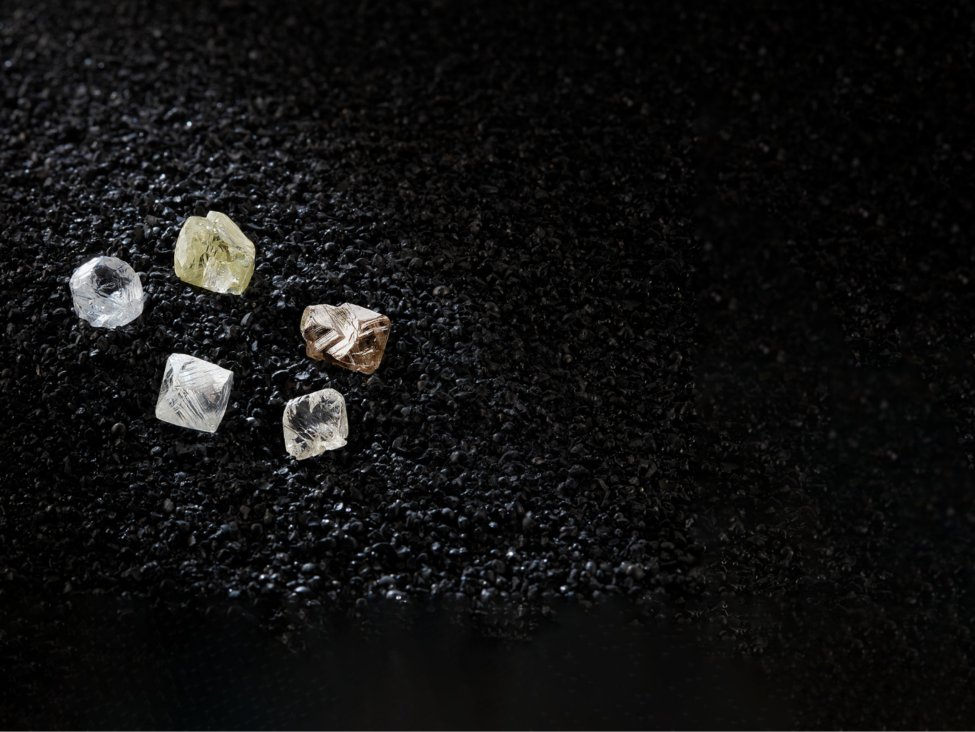 Ethics and Environmental-Friendliness of the lab-grown diamonds - DeGem Malaysia
